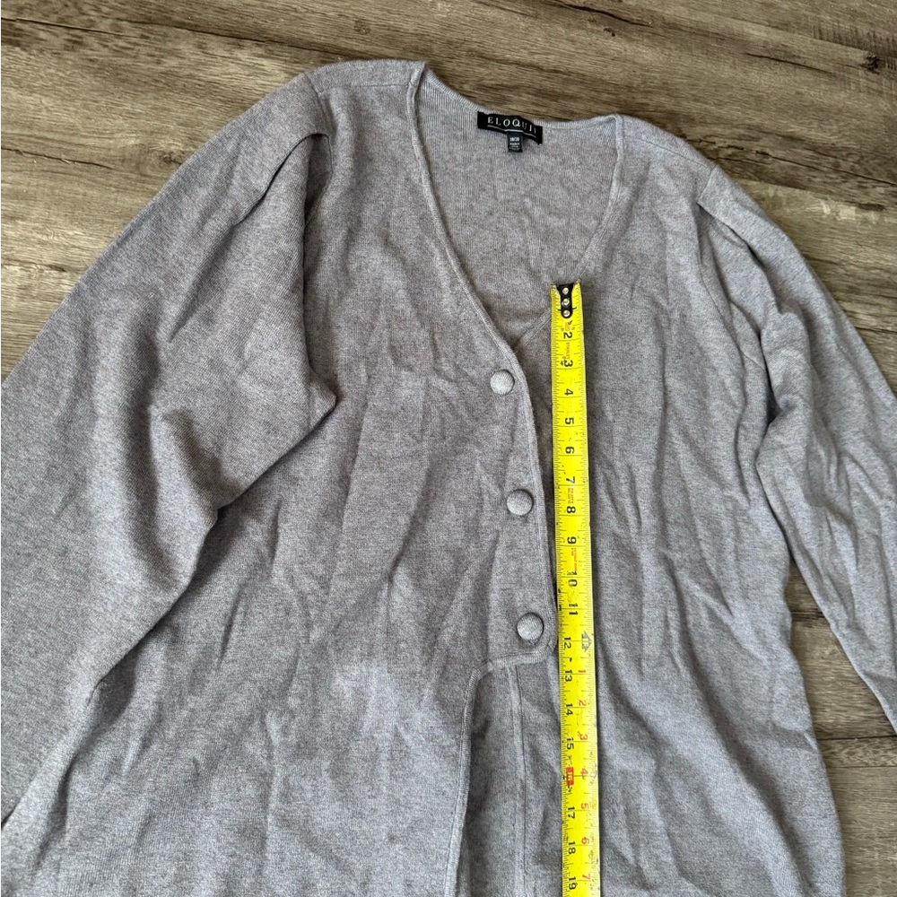 Eloquii Gray V-Neck Sweater Fitted Knit - Picture 5 of 9